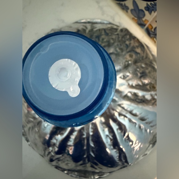 Lancôme Bi-Facil Double-Action Eye Makeup Remover ✨
Full Size 4.2 fl oz / 125 ml - Picture 6 of 7